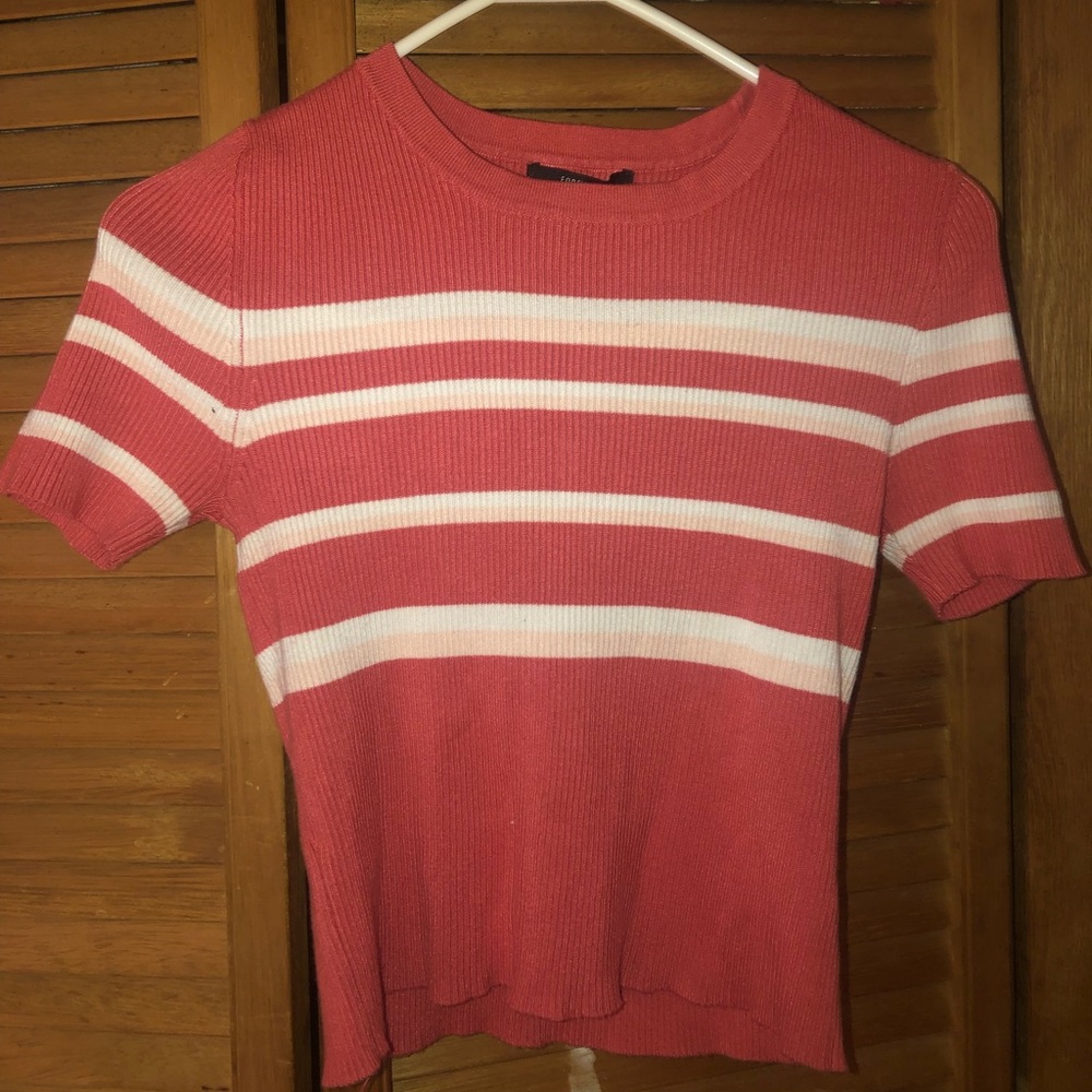 Size Large , stretchy and soft material , comfortable and just like new